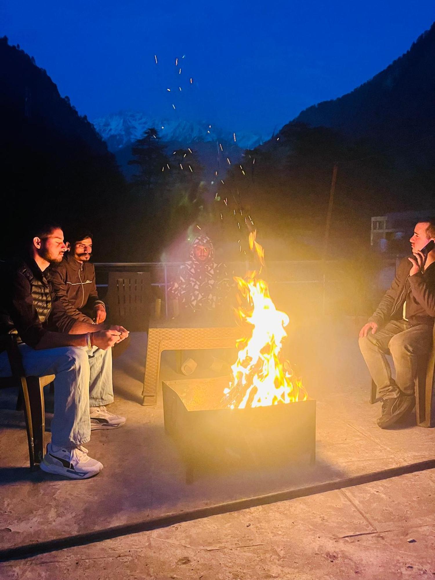 Hotel Brownie River View Kasol Luaran gambar
